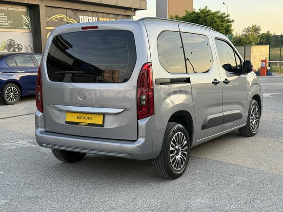 2025 OPEL COMBO 16 BİN KM TRAMERSİZ DEGİŞENSİZ BOYASIZ 132 HP