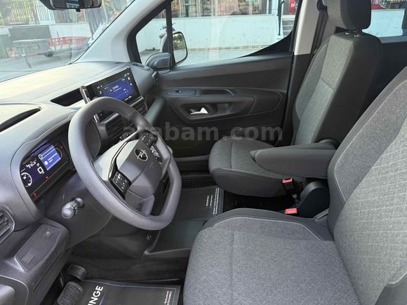 2025 OPEL COMBO 16 BİN KM TRAMERSİZ DEGİŞENSİZ BOYASIZ 132 HP