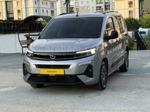 2025 OPEL COMBO 16 BİN KM TRAMERSİZ DEGİŞENSİZ BOYASIZ 132 HP