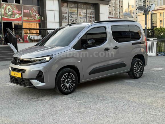 2025 OPEL COMBO 16 BİN KM TRAMERSİZ DEGİŞENSİZ BOYASIZ 132 HP