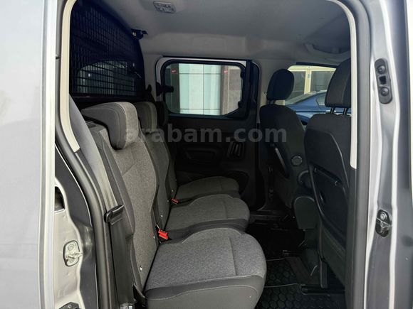 2025 OPEL COMBO 16 BİN KM TRAMERSİZ DEGİŞENSİZ BOYASIZ 132 HP