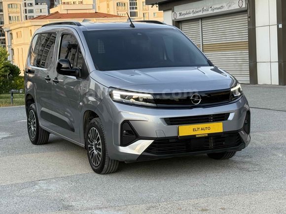 2025 OPEL COMBO 16 BİN KM TRAMERSİZ DEGİŞENSİZ BOYASIZ 132 HP