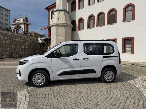 ERTÜRK OTOMOTİV DEN OPEL COMBO OTOMATİK VİTES