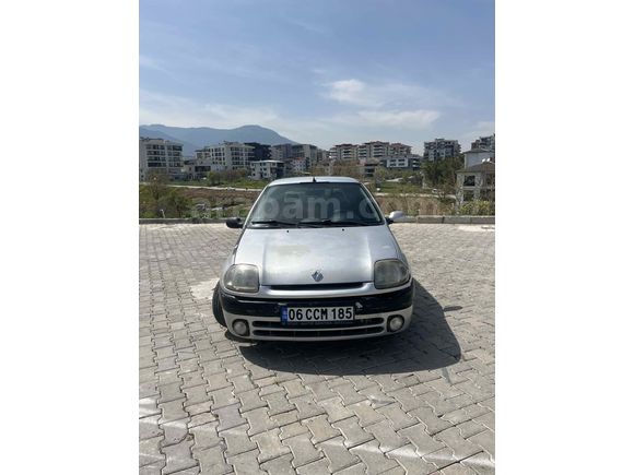 Sahibinden Renault Clio 1.4 2001 Model 