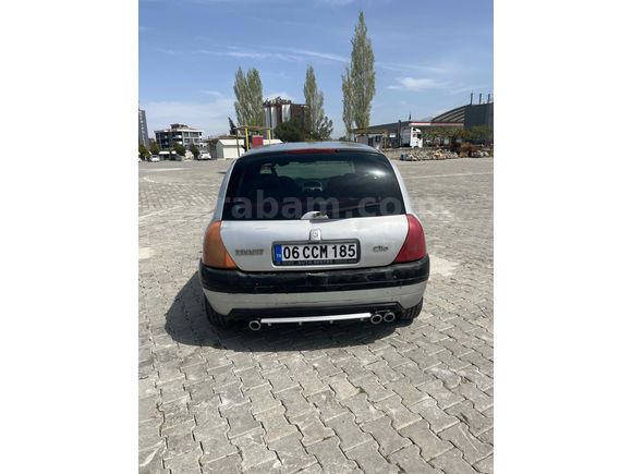 Sahibinden Renault Clio 1.4 2001 Model 