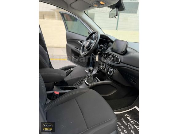 2023 MODEL URBAN HATASIZ BOYASIZ 66 BİN KM DE CAM GİBİİİİİİİİ