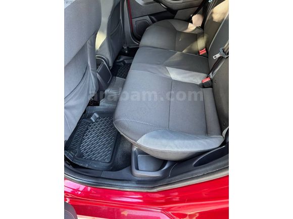 FORD FOCUS 1.6 BENZİNLİ TREND X 71000 KM'DE