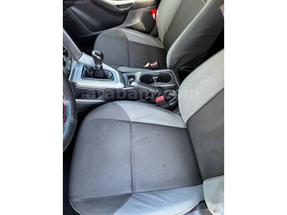 FORD FOCUS 1.6 BENZİNLİ TREND X 71000 KM'DE