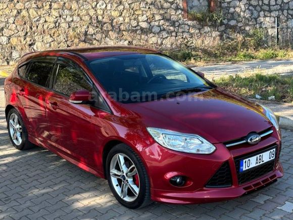 FORD FOCUS 1.6 BENZİNLİ TREND X 71000 KM'DE