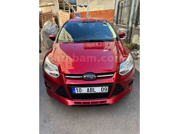 FORD FOCUS 1.6 BENZİNLİ TREND X 71000 KM'DE