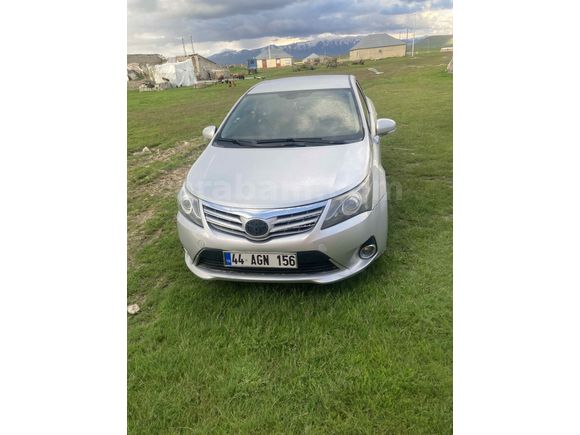 Sahibinden Toyota Avensis 1.6 Elegant Extra 2013 Model 