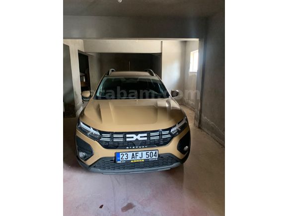 Sahibinden Dacia Sandero Stepway 1.0 Tce Expression 2024 Model  13.500 km Bej
