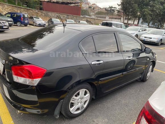 Sahibinden Honda City 1.4 LS 2010 Model 