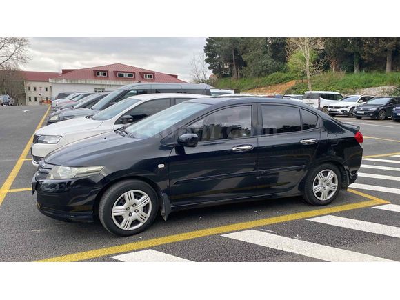 Sahibinden Honda City 1.4 LS 2010 Model 