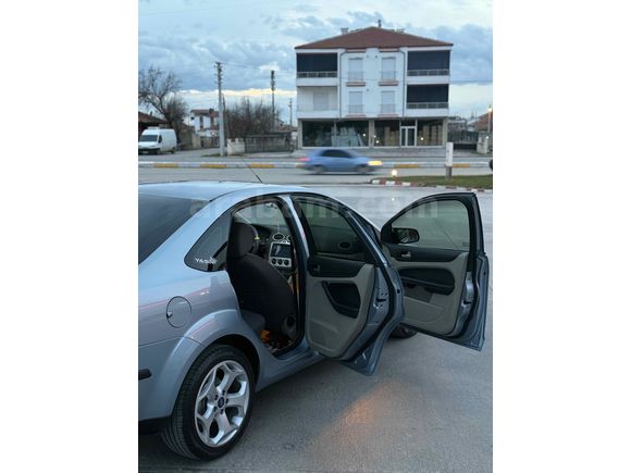 Sahibinden Ford Focus 1.6 TDCi Trend 2006 Model 