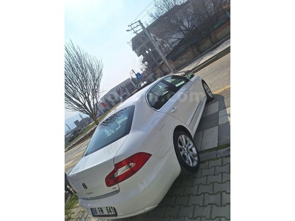 Sahibinden Skoda SuperB 1.6 TDI Elegance 2012 Model