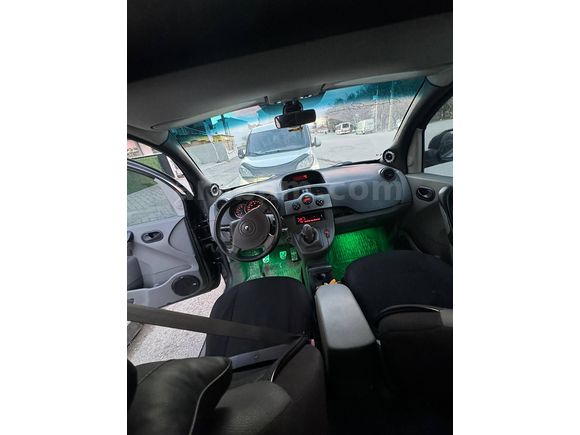 Sahibinden Renault Kangoo Multix 1.5 dCi Authentique 2010 Model  290.000 km Siyah