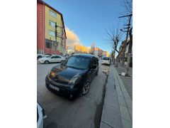 Sahibinden Renault Kangoo Multix 1.5 dCi Authentique 2010 Model  290.000 km Siyah