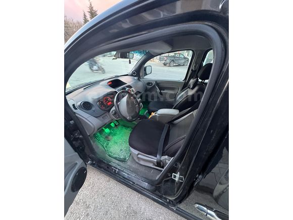 Sahibinden Renault Kangoo Multix 1.5 dCi Authentique 2010 Model  290.000 km Siyah