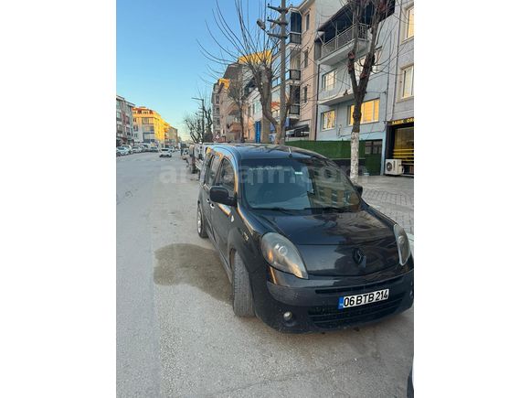 Sahibinden Renault Kangoo Multix 1.5 dCi Authentique 2010 Model  290.000 km Siyah