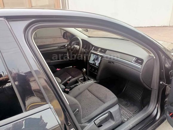 Sahibinden Skoda SuperB 1.6 TDI Active 2012 Model 