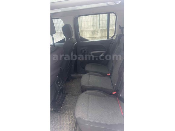 Sahibinden %20 kdvli garantili Opel Combo 1.5 CDTI Ultimate 2024 Model 