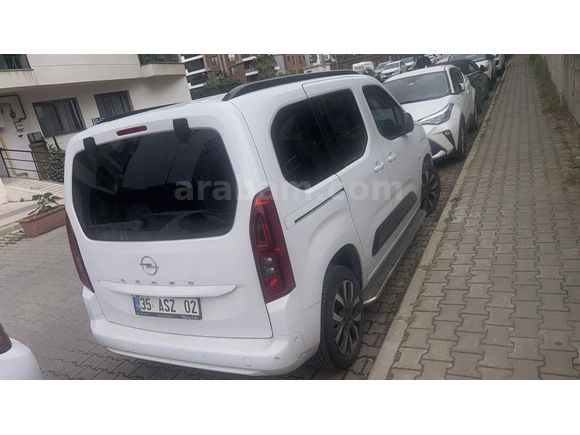 Sahibinden %20 kdvli garantili Opel Combo 1.5 CDTI Ultimate 2024 Model 