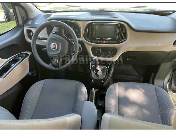 Sahibinden Fiat Doblo Combi 1.6 Multijet Premio Plus 2022 Model  57000 km Gri (Gümüş)