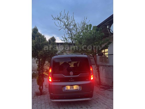 Sahibinden Fiat Doblo Combi 1.6 Multijet Premio Plus 2022 Model  57000 km Gri (Gümüş)