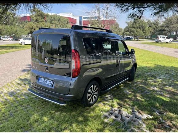 Sahibinden Fiat Doblo Combi 1.6 Multijet Premio Plus 2022 Model  57000 km Gri (Gümüş)
