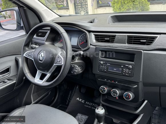 AKE MOTORS'dan Renault Express Combi 1.5 BlueDCI Joy BOYASIZ !!!