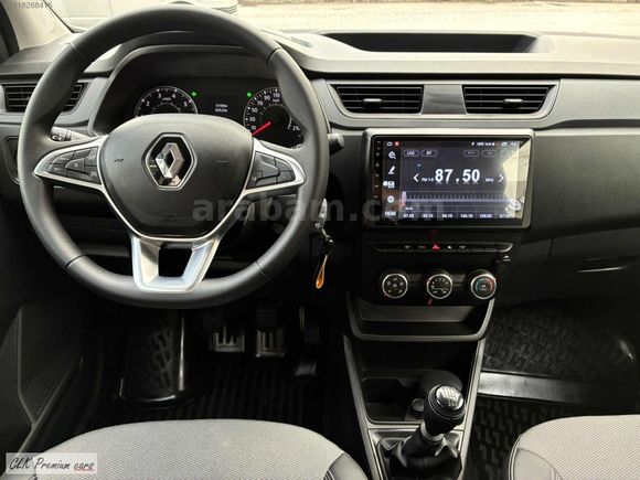 "CLK_Premium_cars"-2024_EXPRESS_1.5_JOY_EKRAN'LI_BOYASZ_31.KM'DE