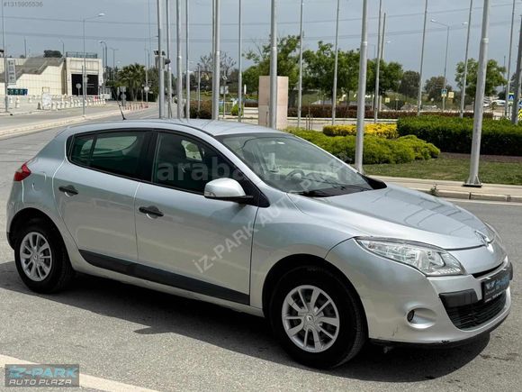 İZ-PARK AUTO 2011 MEGANE 1.5 DCİ Authentique EMİNEVİM*KATILIMEVİ