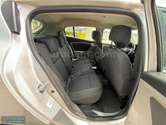 İZ-PARK AUTO 2011 MEGANE 1.5 DCİ Authentique EMİNEVİM*KATILIMEVİ