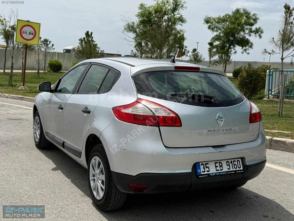 İZ-PARK AUTO 2011 MEGANE 1.5 DCİ Authentique EMİNEVİM*KATILIMEVİ