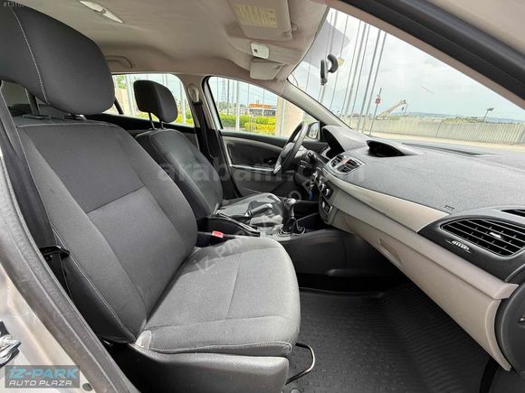 İZ-PARK AUTO 2011 MEGANE 1.5 DCİ Authentique EMİNEVİM*KATILIMEVİ