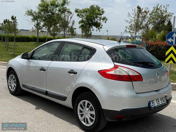 İZ-PARK AUTO 2011 MEGANE 1.5 DCİ Authentique EMİNEVİM*KATILIMEVİ