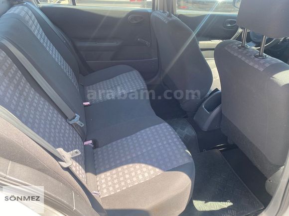 RENAULT MEGANE 1.5 DCİ AUTHENTIQUE 239.000 KM DE