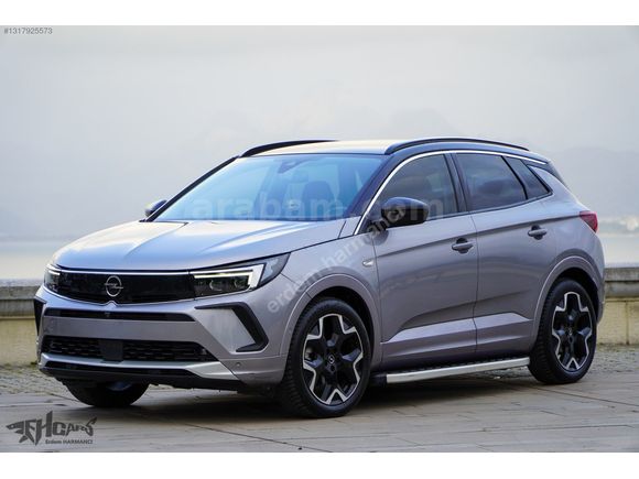 ERDEM'den 2022 Opel Grandland 1.5 D Ultimate Kuvars Gri - Siyah