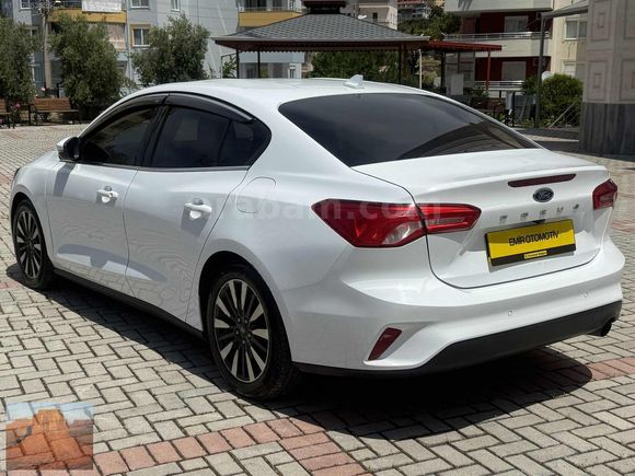 2022 28000 KM HATASIZ FORT FOCUS TİTANYUM PAK .