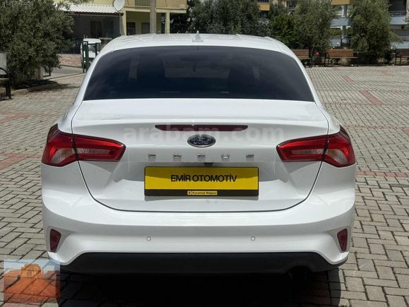 2022 28000 KM HATASIZ FORT FOCUS TİTANYUM PAK .
