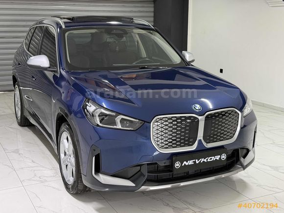 NEVKOR AUTO'DAN 2024 MODEL İX1 eDRIVE20 TABA- CAM TAVAN 42.000KM
