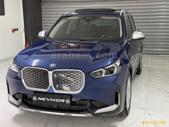 NEVKOR AUTO'DAN 2024 MODEL İX1 eDRIVE20 TABA- CAM TAVAN 42.000KM