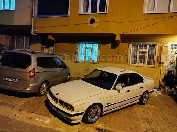 Sahibinden BMW 5 Serisi 520i Standart 1993 Model