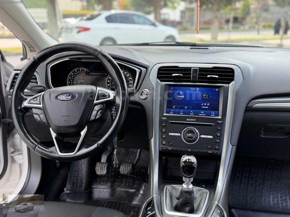 2015 MODEL SANRUFLU FORD MONDEO