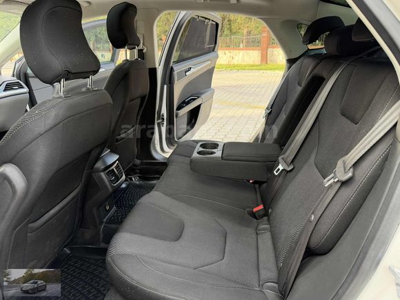 2015 MODEL SANRUFLU FORD MONDEO