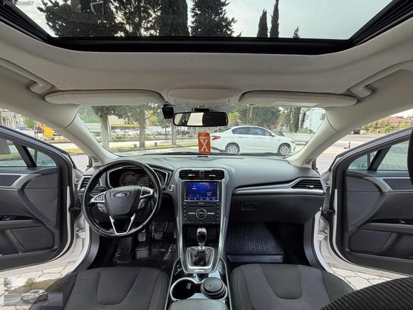 2015 MODEL SANRUFLU FORD MONDEO