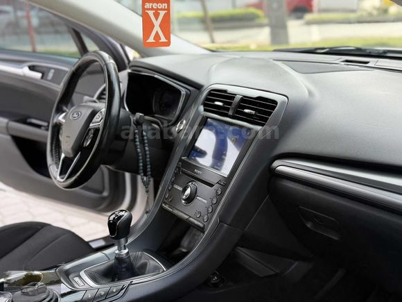 2015 MODEL SANRUFLU FORD MONDEO