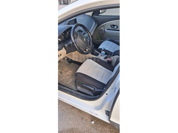 Sahibinden Renault Megane 1.5 dCi Expression 2012 Model