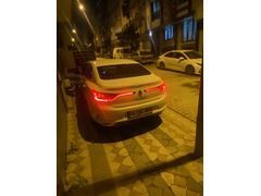 Sahibinden Renault Megane 1.3 TCe Joy 2021 Model  180.000 km Beyaz